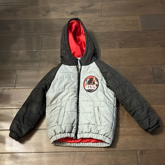 Star Wars Gray and Black Puffer winter Jacket, size 6x - Picture 1 of 10